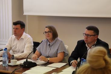 Trwa sesja Rady Miejskiej w Wieluniu. Powrócił temat budowy hali przy Szkole Podstawowej nr 5