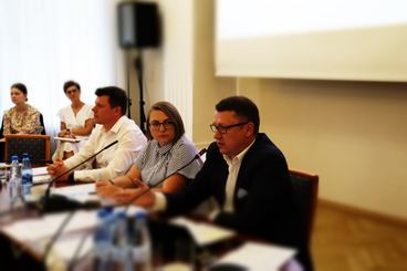 Trwa sesja Rady Miejskiej w Wieluniu. Powrócił temat budowy hali przy Szkole Podstawowej nr 5