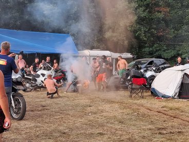 Pół tysiąca motocykli i prawie drugie tyle zwiedzających. XXII Zlot Motocyklowy w Konopnicy za nami