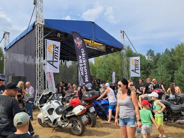 Pół tysiąca motocykli i prawie drugie tyle zwiedzających. XXII Zlot Motocyklowy w Konopnicy za nami