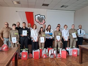 Młodzi bohaterowie z Młodzieżowej Drużyny Pożarniczej OSP Konopnica wyróżnieni i nagrodzeni
