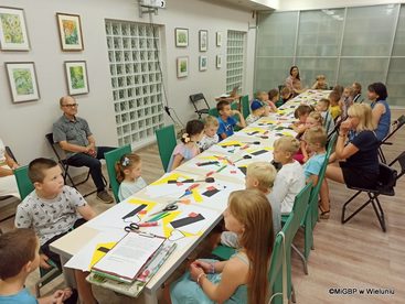 Warsztaty literacko-przyrodnicze w wieluńskiej bibliotece