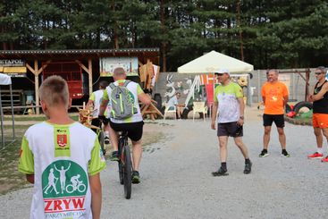 Najpierw spotkanie z rowerzystą, a potem nocny trening