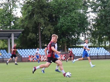Sparingi czwartoligowców. Zwycięstwo WKS-u 1957 i porażka Warta
