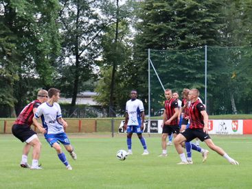 Sparingi czwartoligowców. Zwycięstwo WKS-u 1957 i porażka Warta