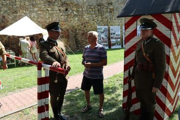 Wieluń: Trwa piknik historyczny z okazji 85-lecia powstania Batalionów Obrony Narodowej 