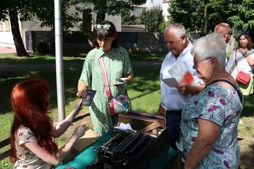 Wieluń: Trwa piknik historyczny z okazji 85-lecia powstania Batalionów Obrony Narodowej 