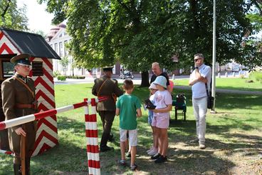 Wieluń: Trwa piknik historyczny z okazji 85-lecia powstania Batalionów Obrony Narodowej 
