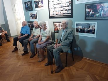 Wieluńscy harcerze spotkali się w muzeum z kombatantami, świadkami wojennej historii miasta