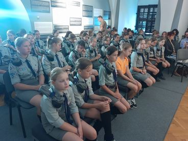 Wieluńscy harcerze spotkali się w muzeum z kombatantami, świadkami wojennej historii miasta