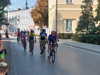 Wieluńscy kolarze punktowali u siebie