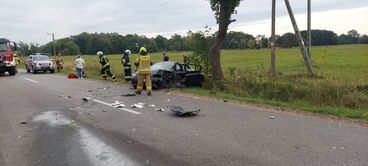 Wypadek w Siemkowicach, osobówka zderzyła się z cysterną przewożącą propan. Ewakuowano mieszkańców pobliskich zabudowań