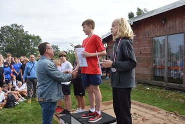 Uczniowie podstawówek zainaugurowali sportowy rok szkolny