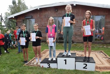 Uczniowie podstawówek zainaugurowali sportowy rok szkolny