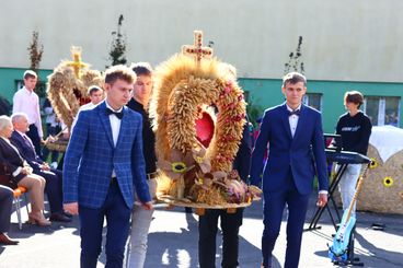 Dożynki Szkolno-Gminno-Parafialne w Lututowie za nami