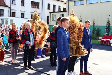 Dożynki Szkolno-Gminno-Parafialne w Lututowie za nami