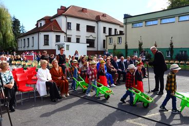 Dożynki Szkolno-Gminno-Parafialne w Lututowie za nami