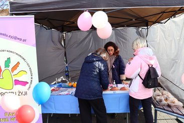 Trwa akcja profilaktyczna na placu Legionów – dotyczy m.in. nowotworów piersi
