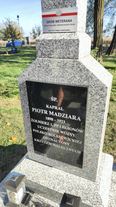  Wybierz W Chotowie upamiętniono miejsce pochówku weterana wojny polsko – bolszewickiej