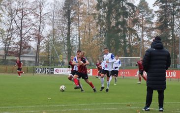 Warta ma powody do radości, smutne pożegnanie WKS-u 1957 z wieluńskim stadionem