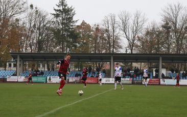 Warta ma powody do radości, smutne pożegnanie WKS-u 1957 z wieluńskim stadionem