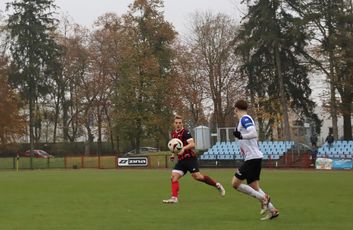 Warta ma powody do radości, smutne pożegnanie WKS-u 1957 z wieluńskim stadionem