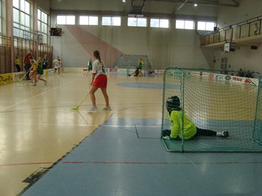 Uczennice szkoły w Białej najlepsze w unihokeju
