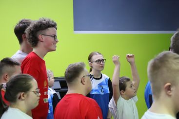 Wyjątkowy trening uczniów Zespołu Szkół Specjalnych. Nie zabrakło aktywności i uśmiechu