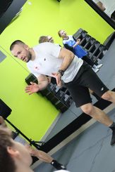 Wyjątkowy trening uczniów Zespołu Szkół Specjalnych. Nie zabrakło aktywności i uśmiechu