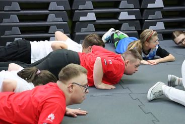 Wyjątkowy trening uczniów Zespołu Szkół Specjalnych. Nie zabrakło aktywności i uśmiechu