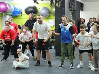 Wyjątkowy trening uczniów Zespołu Szkół Specjalnych. Nie zabrakło aktywności i uśmiechu