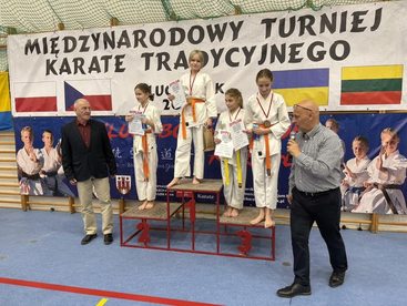 13 medali wieluńskich karateków w Kluczborku