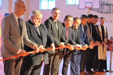 W Skomlinie świętowano 50-lecie obecnego budynku szkoły i nadania jej imienia Komisji Edukacji Narodowej. Otwarto też nową salę sportową!