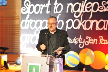 W Skomlinie świętowano 50-lecie obecnego budynku szkoły i nadania jej imienia Komisji Edukacji Narodowej. Otwarto też nową salę sportową!