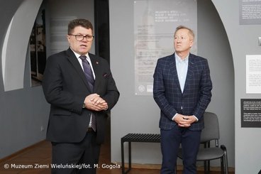 „Fara wieluńska 1939 – utracone piękno” – film o wieluńskim zabytku już można oglądać w Muzeum Ziemi Wieluńskiej