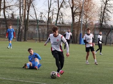 Pewne zwycięstwo WKS-u 1957 w pierwszym sparingu