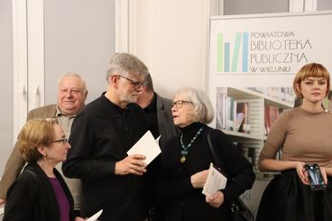 Maciej Bieszczad gościem spotkania w Powiatowej Bibliotece Publicznej w Wieluniu 