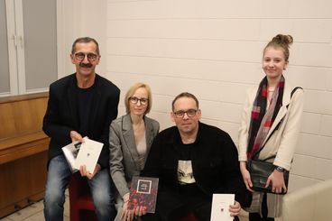 Maciej Bieszczad gościem spotkania w Powiatowej Bibliotece Publicznej w Wieluniu 