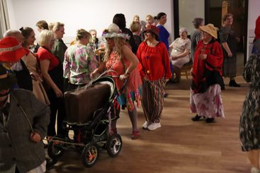 Biesiada ostatkowa przy pączku i faworku w Czarnożyłach