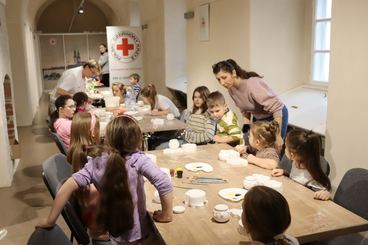 W Centrum Integracji PCK odbyły się zajęcia artystyczne dla dzieci