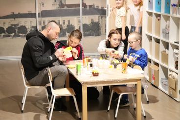 W Centrum Integracji PCK odbyły się zajęcia artystyczne dla dzieci