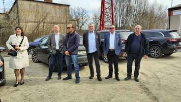 W sobotę oficjalnie otwarto wyremontowaną drogę w Wiktorowie, w gminie Biała – mieszkańcy zabiegali o tę inwestycję od wielu lat