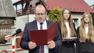W sobotę oficjalnie otwarto wyremontowaną drogę w Wiktorowie, w gminie Biała – mieszkańcy zabiegali o tę inwestycję od wielu lat
