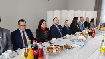 W sobotę oficjalnie otwarto wyremontowaną drogę w Wiktorowie, w gminie Biała – mieszkańcy zabiegali o tę inwestycję od wielu lat