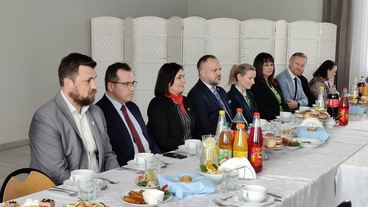 W sobotę oficjalnie otwarto wyremontowaną drogę w Wiktorowie, w gminie Biała – mieszkańcy zabiegali o tę inwestycję od wielu lat