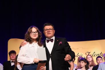 Zdolni uczniowie ze szkół w gm. Wieluń nagrodzeni podczas Gali Wieluńskie Talenty