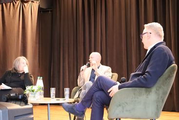 Szabłowski i Szczygieł – dwaj reportażyści spotkali się z czytelnikami w bibliotece w Sokolnikach