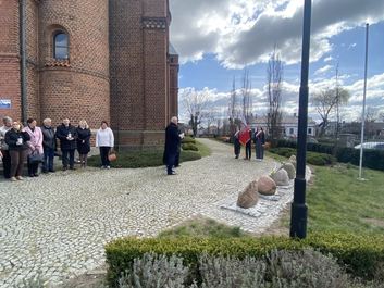Obchody 85. rocznicy zbrodni katyńskiej w Lututowie