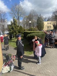Obchody 85. rocznicy zbrodni katyńskiej w Lututowie