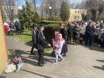 Obchody 85. rocznicy zbrodni katyńskiej w Lututowie